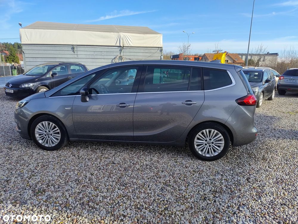 Opel Zafira 1.4 T Cosmo EU6 - 9