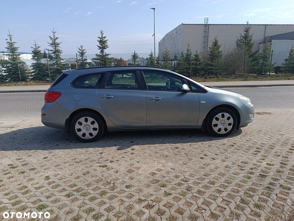 Opel Astra 1.7 CDTI - 27