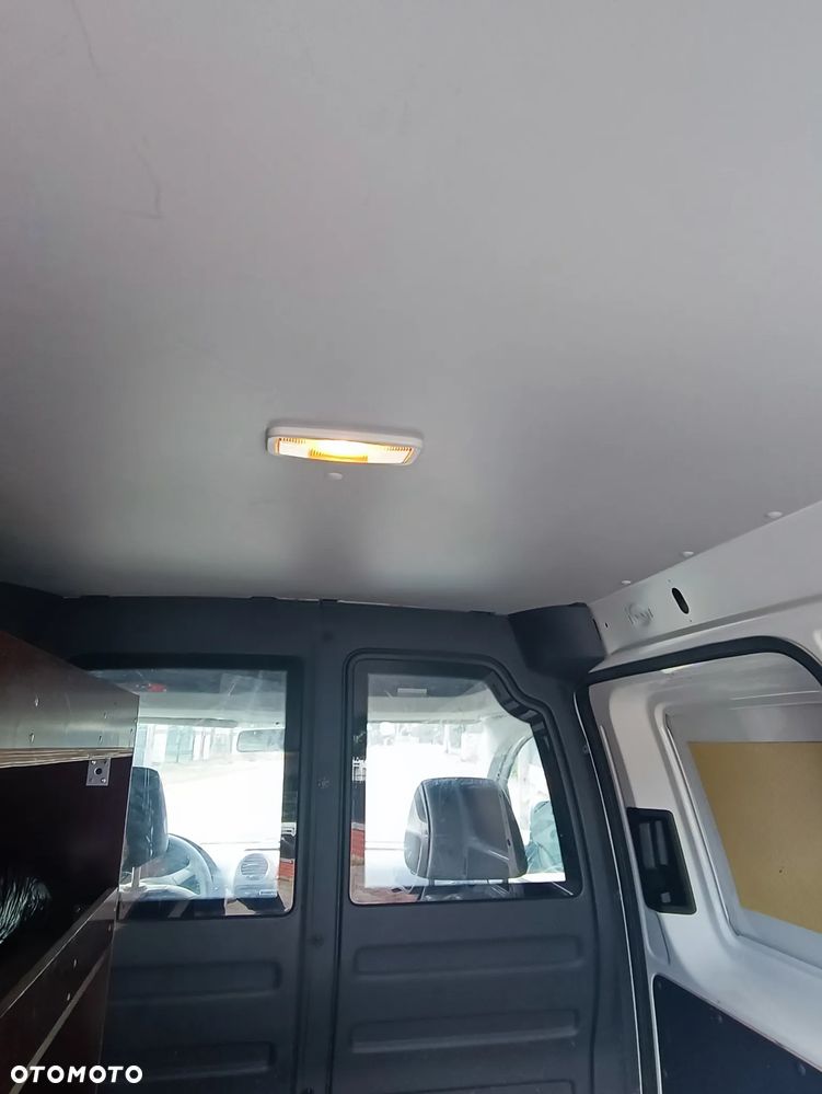 Volkswagen Caddy Comfortline - 18