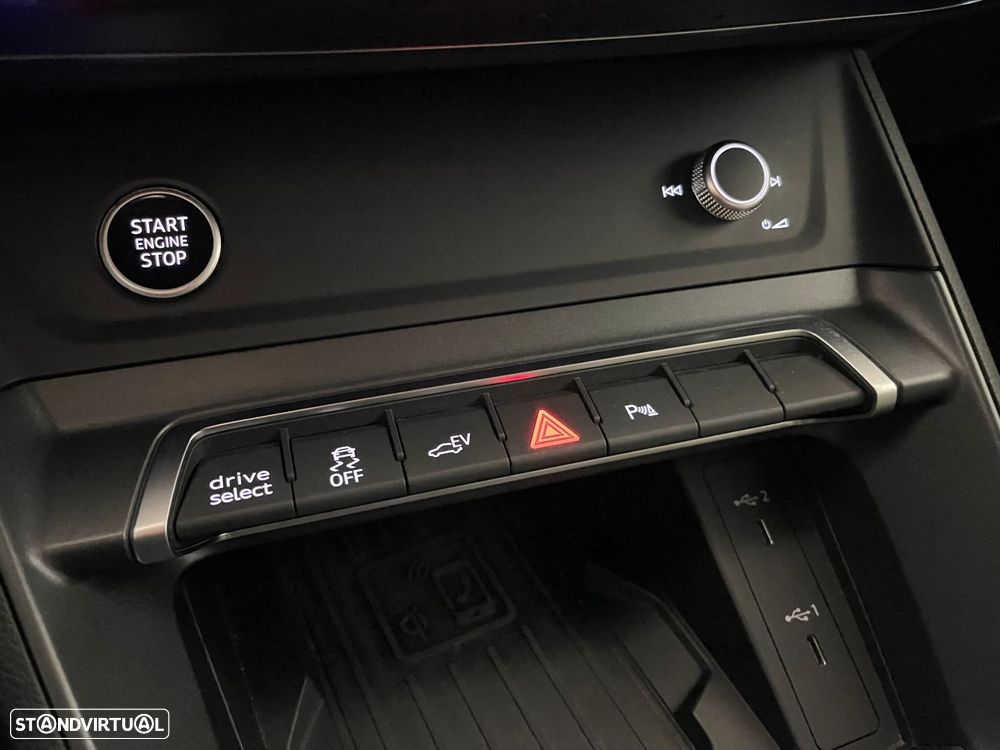 Audi Q3 45 TFSIe S tronic S line - 29