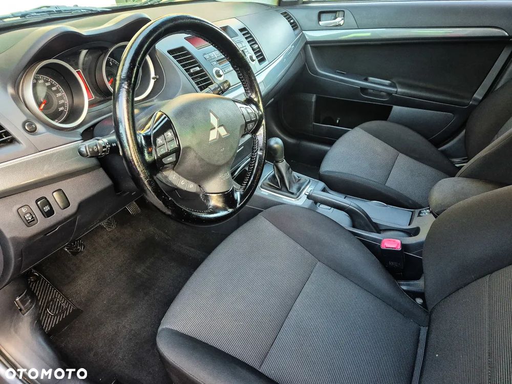 Mitsubishi Lancer 1.8 Intense - 5