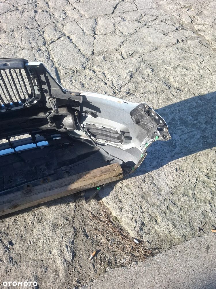 Volvo XC40 zderzak przód 4 PDC kompletny - 9