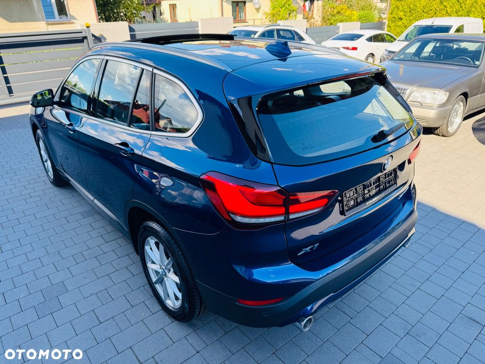 BMW X1 xDrive20i Advantage sport - 9