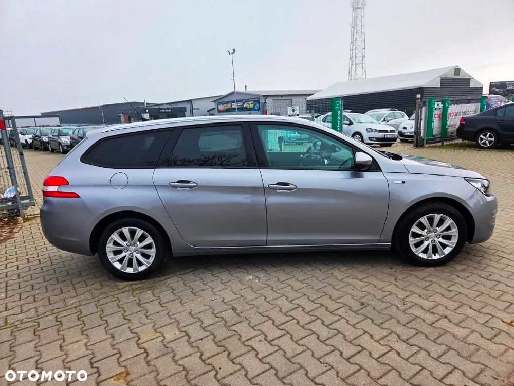 Peugeot 308 1.6 BlueHDi Style S&S - 6