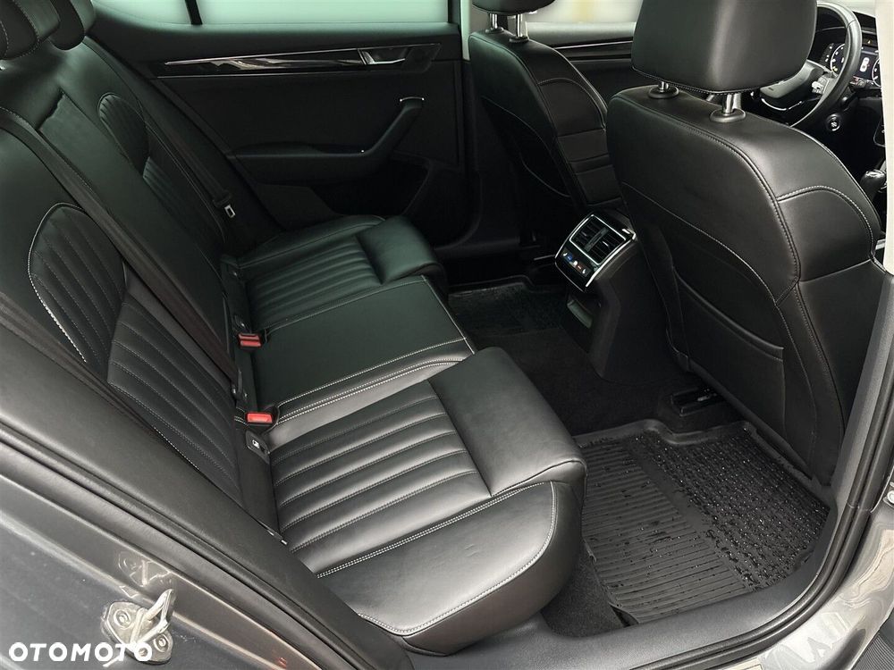 Skoda Superb 2.0 TDI SCR L&K DSG - 10