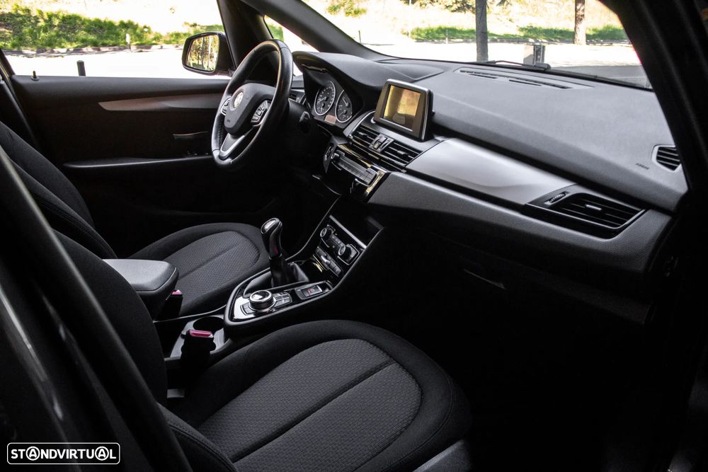BMW 216 Active Tourer d Advantage - 26