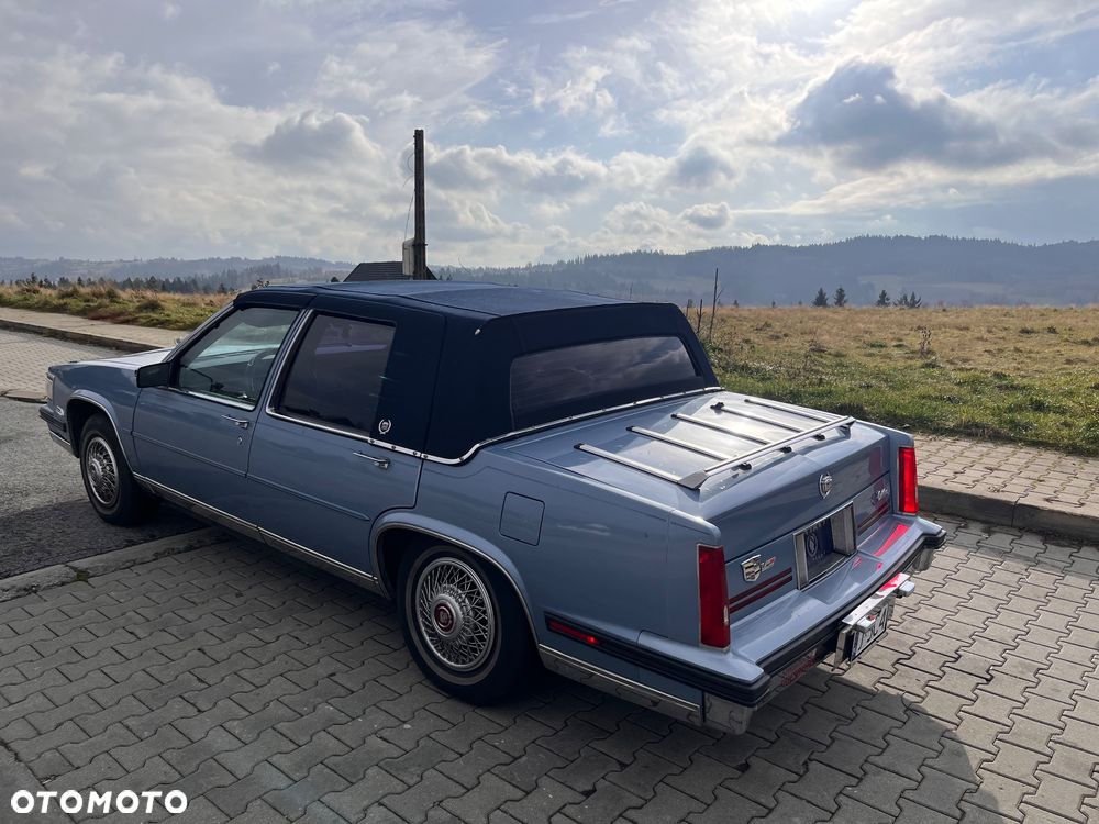 Cadillac Deville - 2