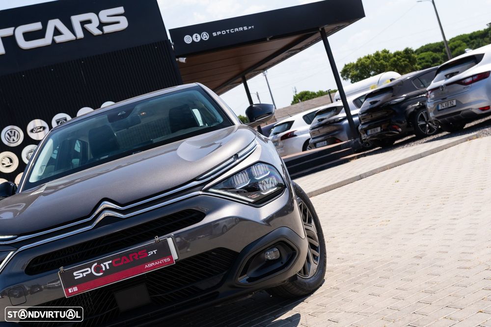 Citroën C4 X 1.2 PureTech Shine EAT8 - 3