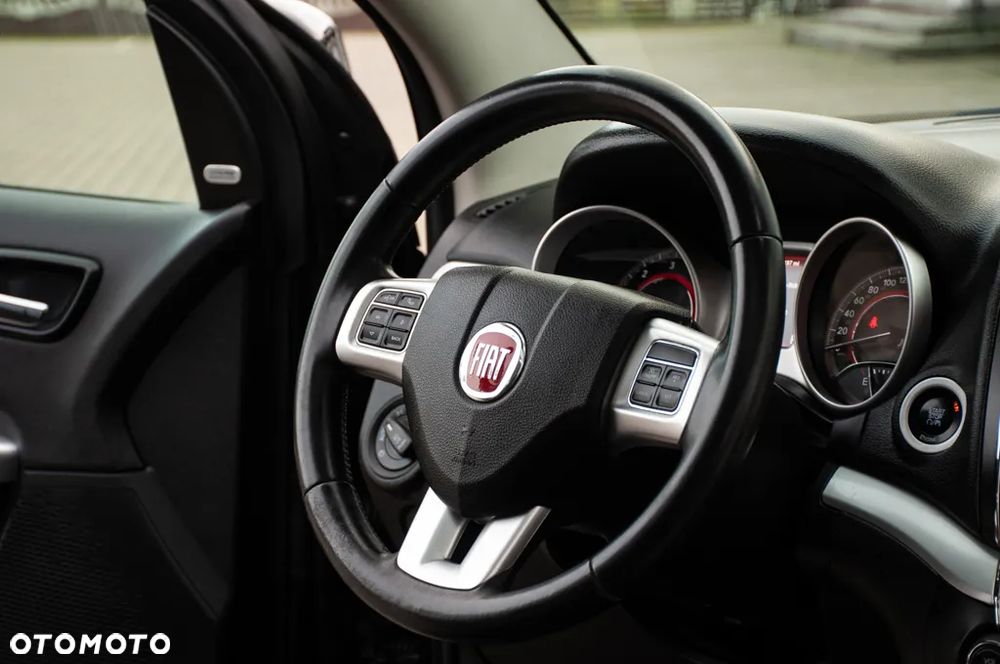 Fiat Freemont 2.0 Multijet 16V DPF Automatik Allrad Black Code - 26