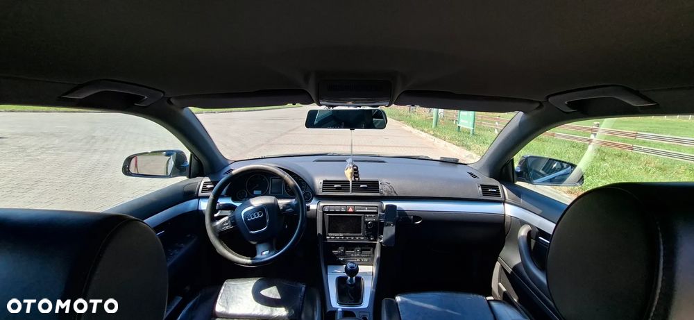 Audi A4 Avant 2.7 TDI DPF - 11