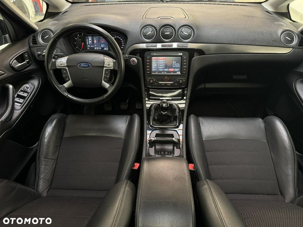 Ford S-Max 2.0 TDCi DPF Titanium X - 25