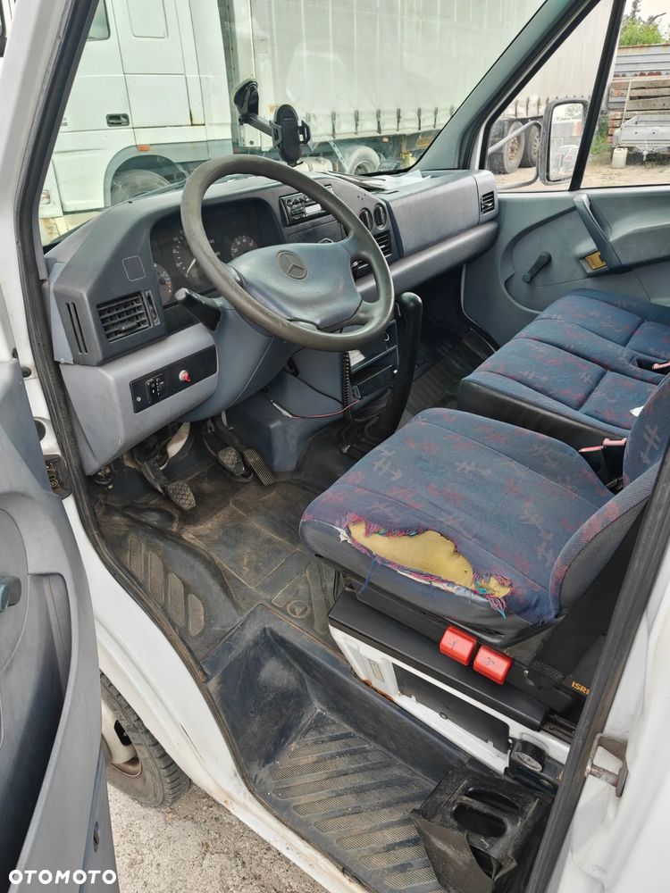 Mercedes-Benz Sprinter 412 - 9