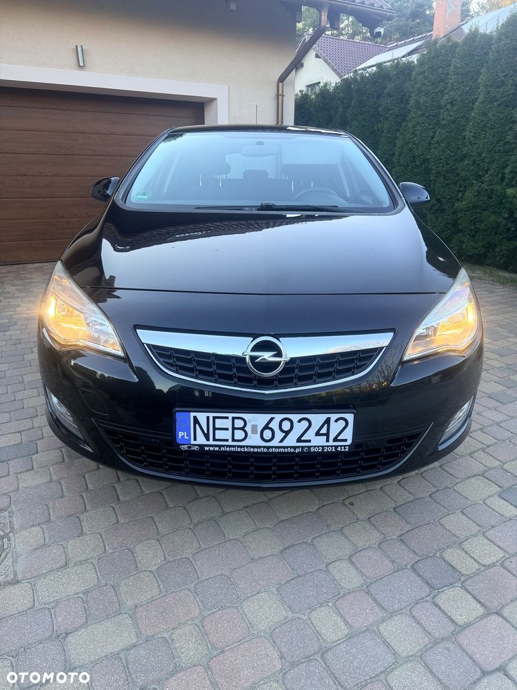 Opel Astra 1.4 Turbo Edition Sport - 2