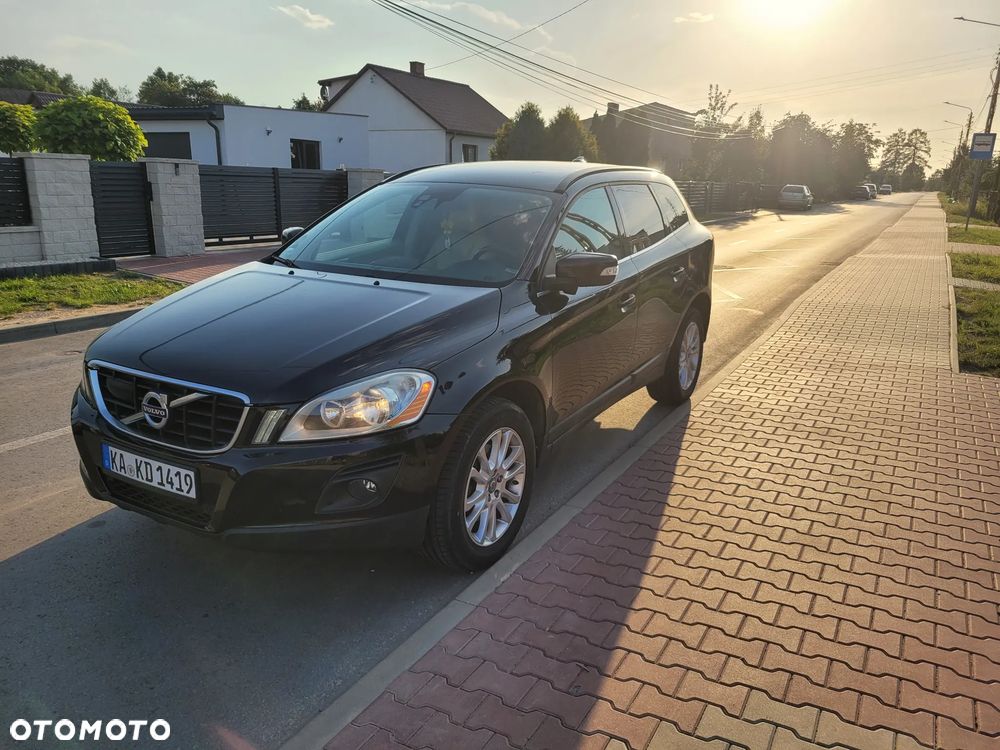 Volvo XC 60 2.4D AWD Momentum - 1