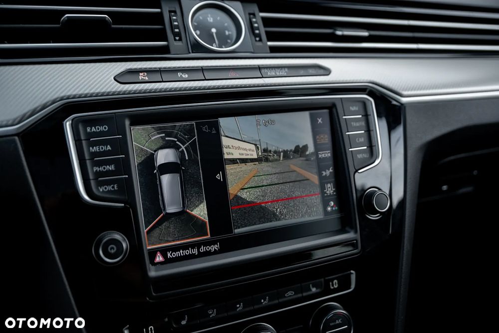 Volkswagen Passat Variant 2.0 TSI (BlueMotion Technology) 4Motion DSG Highline - 35
