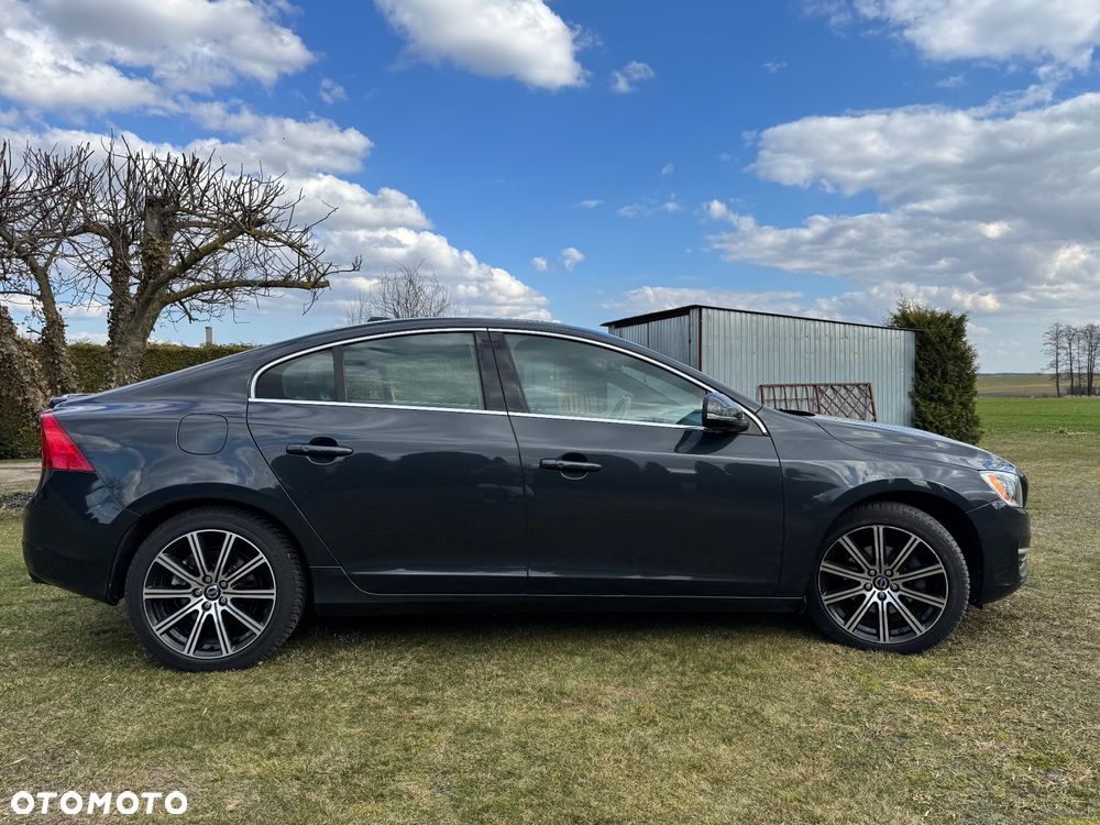 Volvo S60 T5 Geartronic - 12