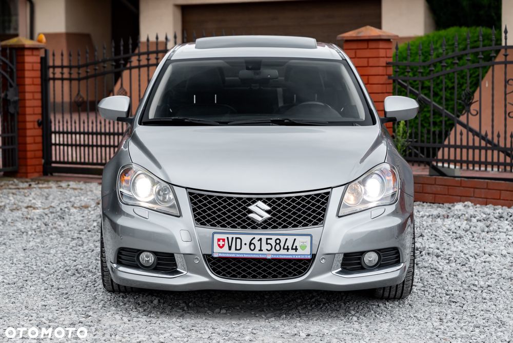 Suzuki Kizashi 2.4 4x4 CVT Sport - 7