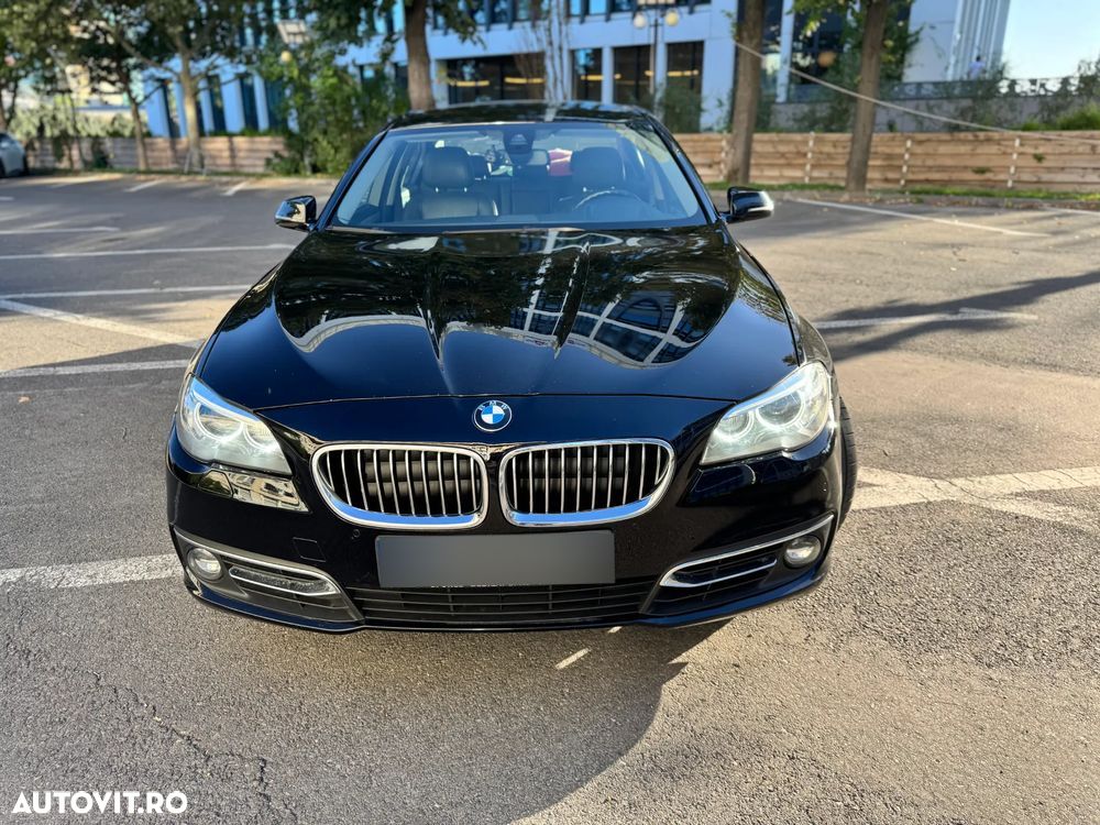 BMW Seria 5 530d xDrive Aut. Luxury Line - 2