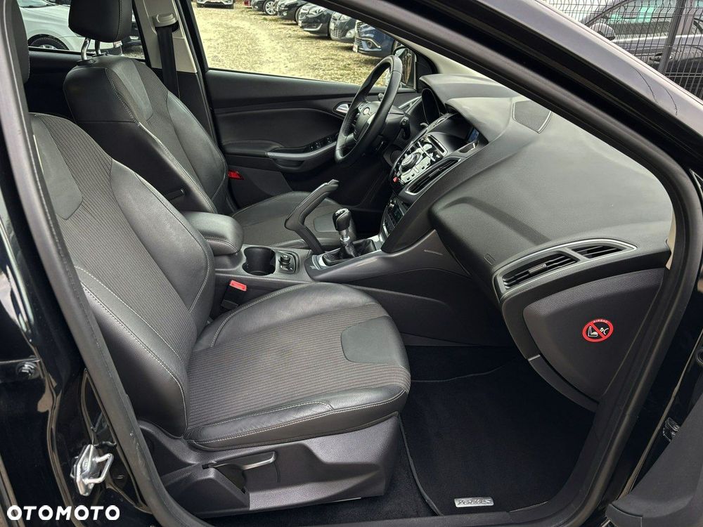Ford Focus 1.6 EcoBoost Titanium - 32