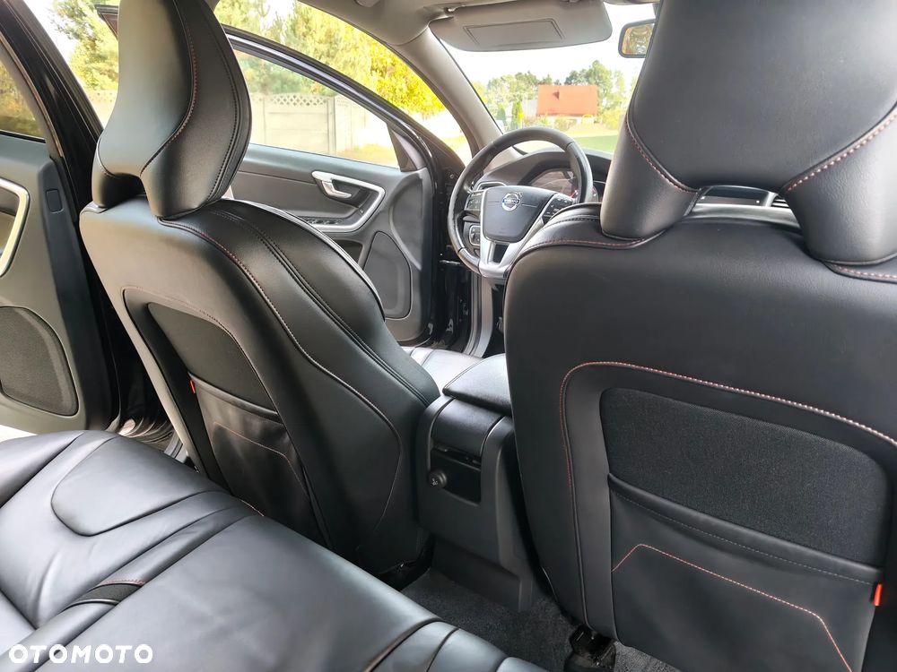 Volvo V60 - 25