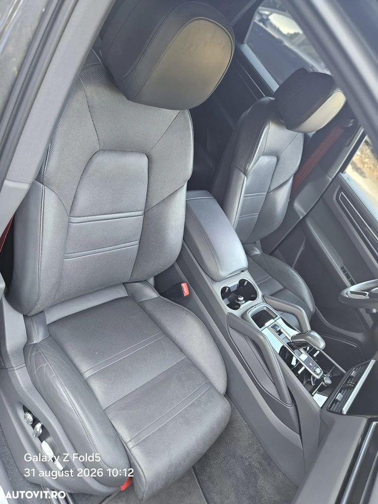 Porsche Cayenne Standard - 17