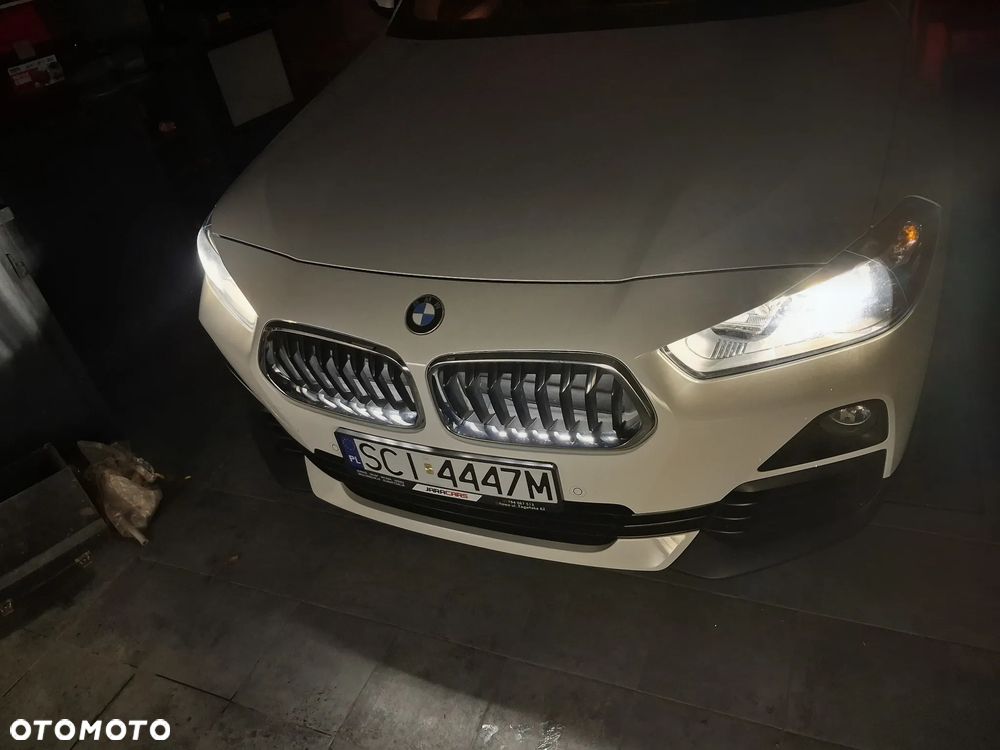 BMW X2 sDrive18i - 14