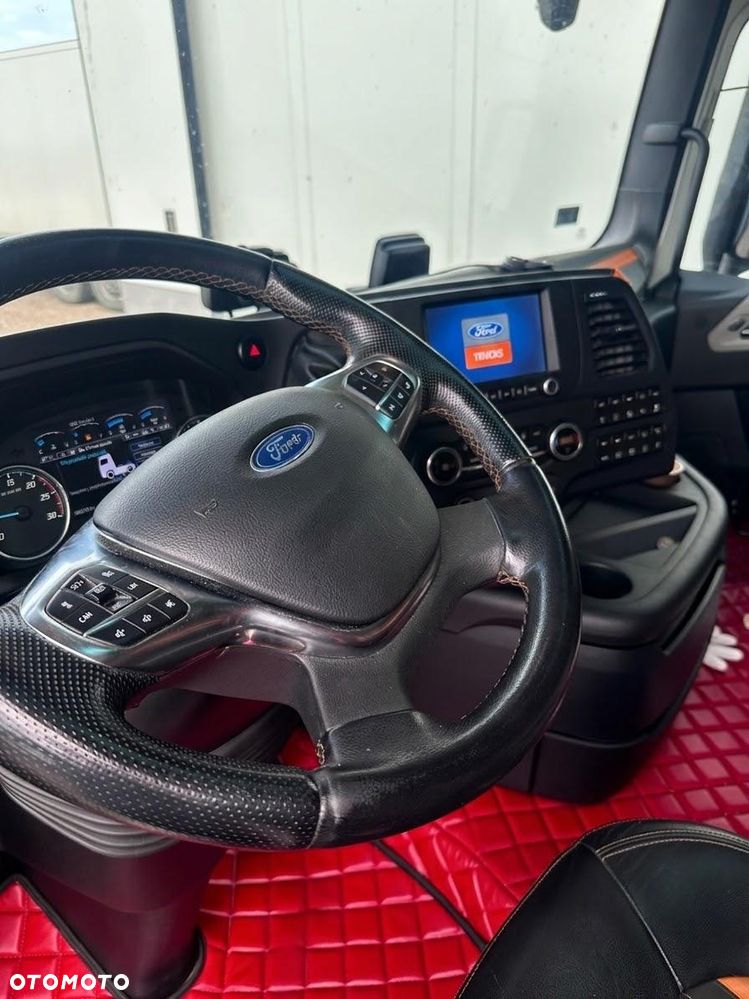 Ford F-MAX - 5