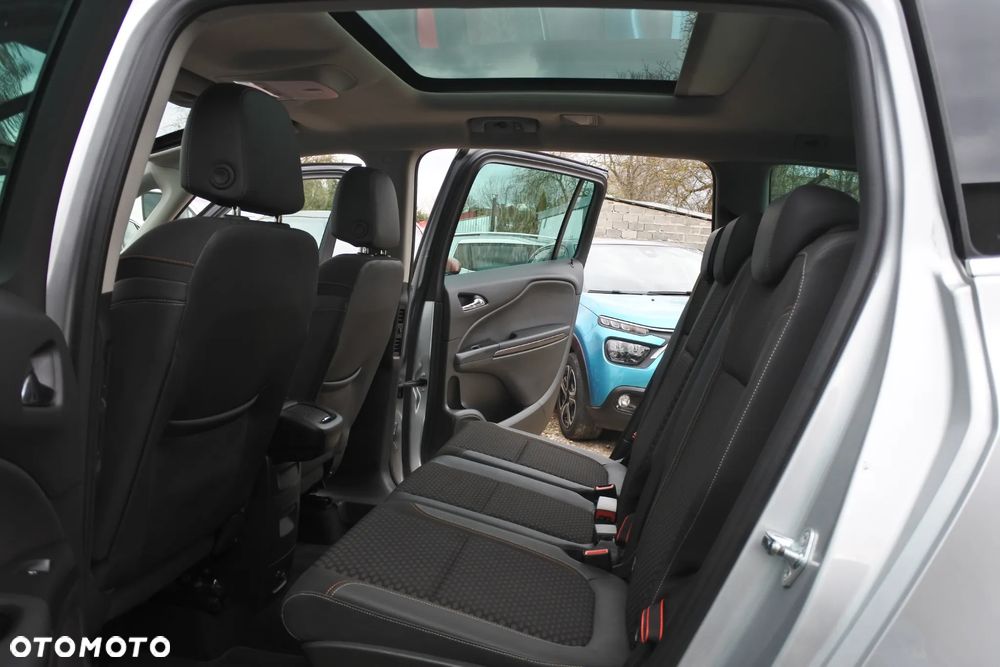 Opel Zafira 1.4 Turbo (ecoFLEX) Start/Stop Business Innovation - 9