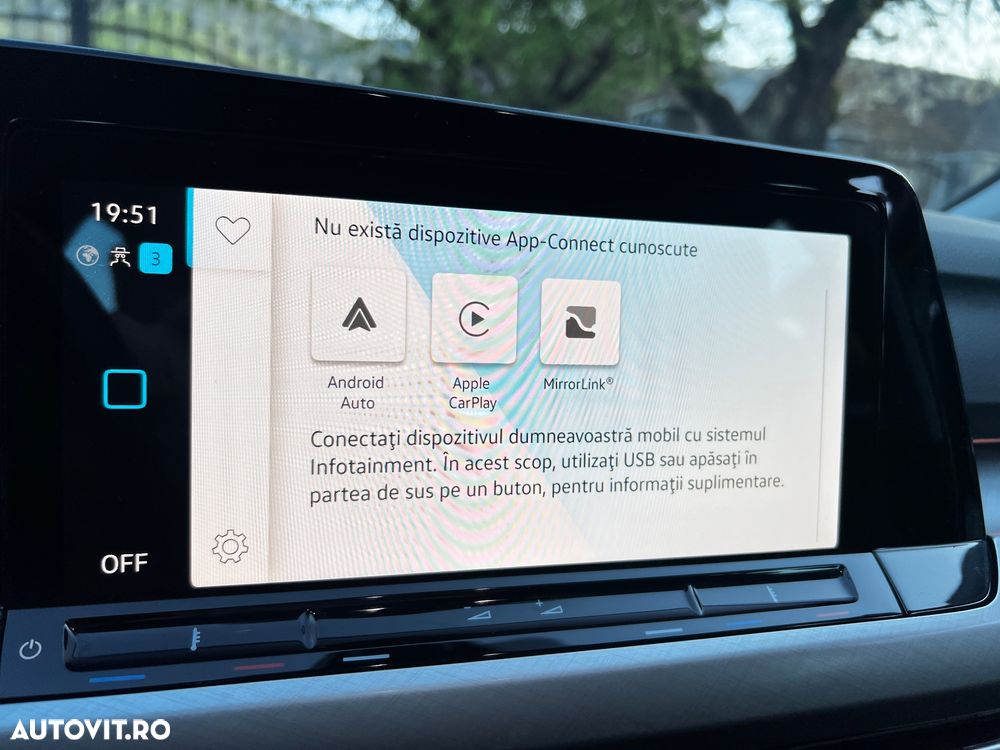 Volkswagen Golf 2.0 TDI SCR Life - 17