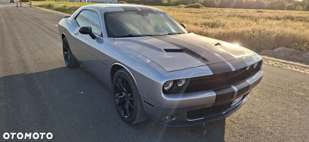 Dodge Challenger 5.7 R/T - 10
