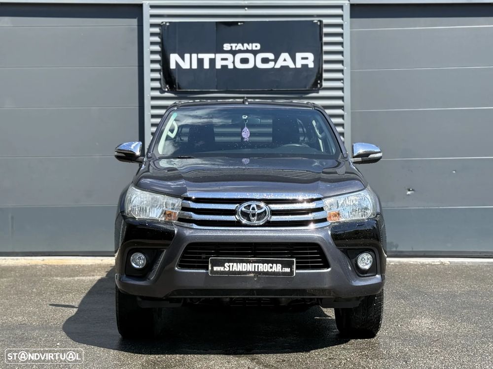 Toyota Hilux 2.4 D-4D 4WD CD Premium Edition - 3