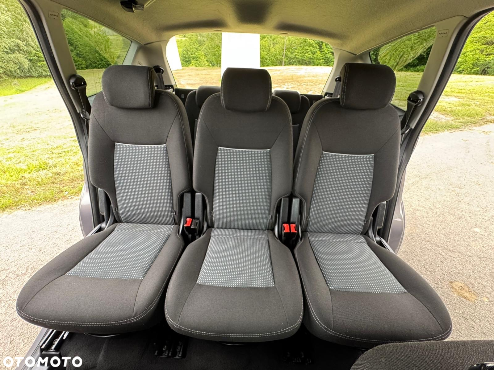 Ford S-Max 2.0 TDCi Titanium - 30