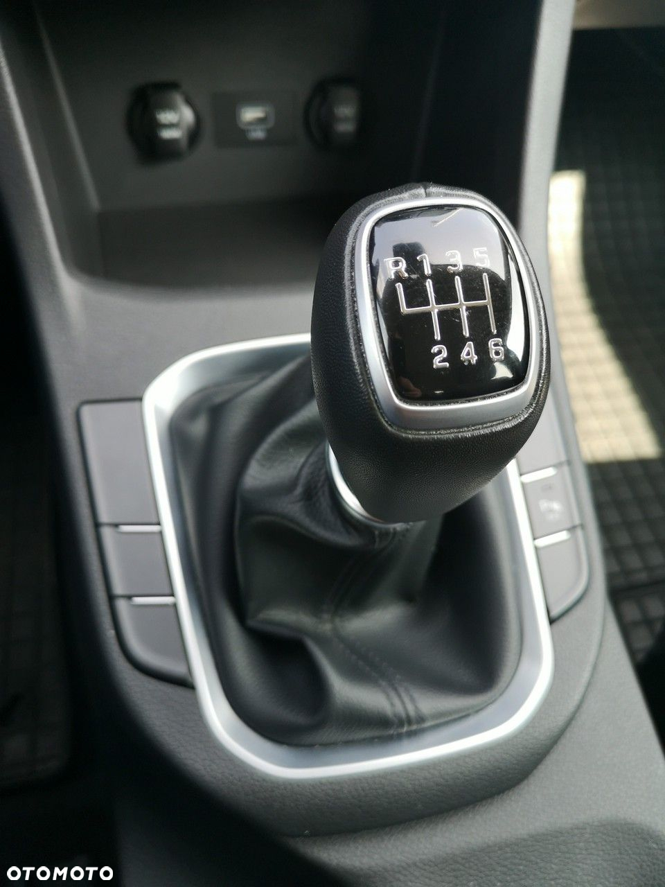 Hyundai i30 1.5 DPI Modern - 27