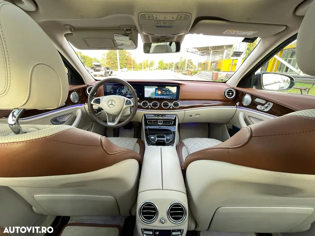 Mercedes-Benz E 220 d 4Matic 9G-TRONIC Exclusive - 12