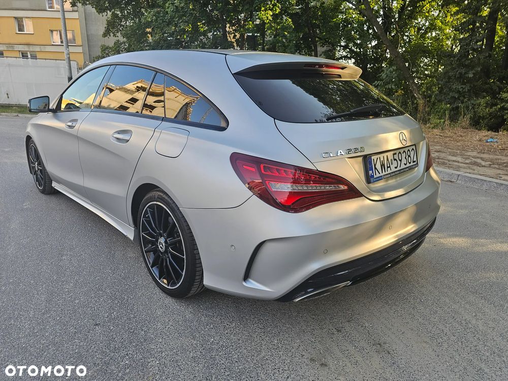 Mercedes-Benz CLA 220 4-Matic AMG Line - 13
