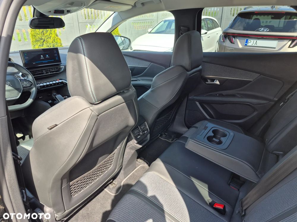 Peugeot 3008 1.2 PureTech Allure S&S EAT8 - 21