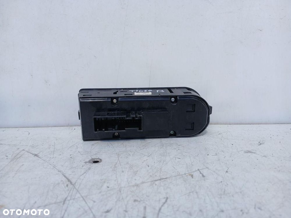 PRZEŁĄCZNIK WŁĄCZNIK PODNOSZENIA SZYB LUSTEREK OPEL TIGRA B 93162973 - 2