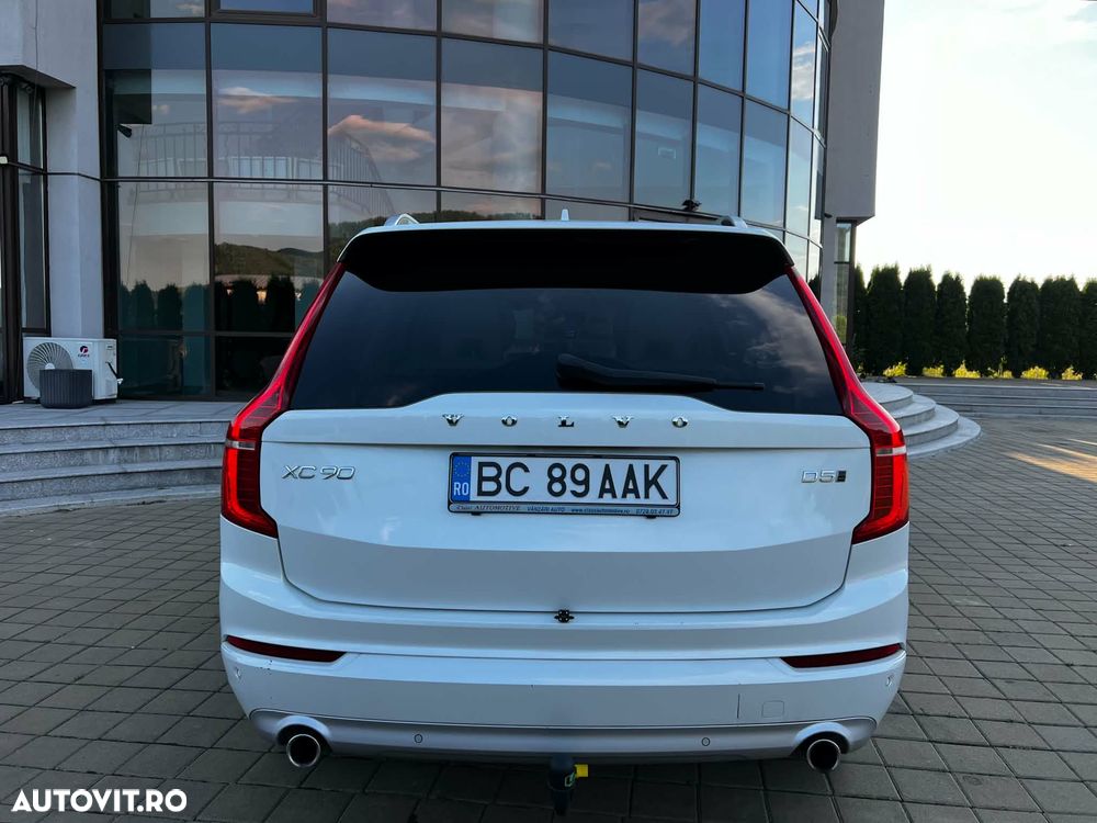 Volvo XC 90 D5 AWD Momentum - 2