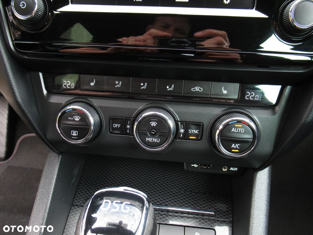 Skoda Octavia 2.0 TDI 4x4 DSG RS - 33