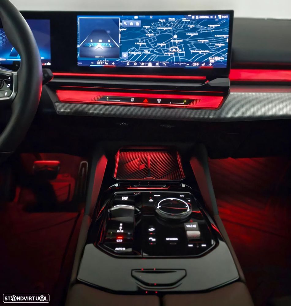 BMW 520 d Pack Desportivo M Pro - 22