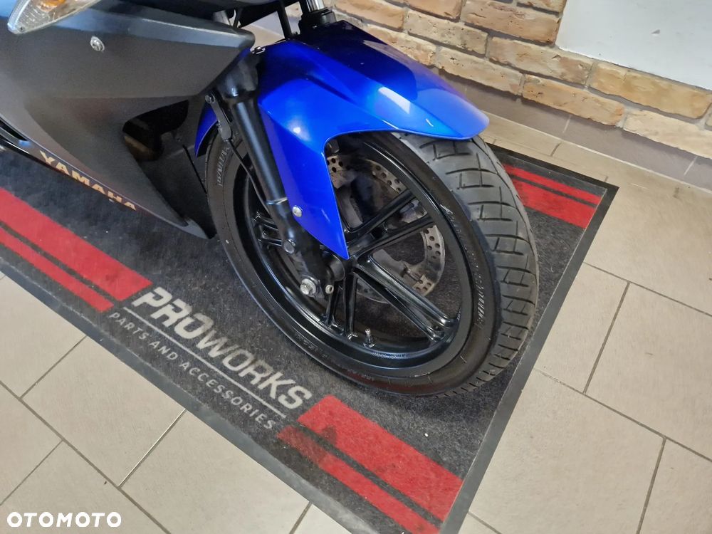 Yamaha YZF - 20