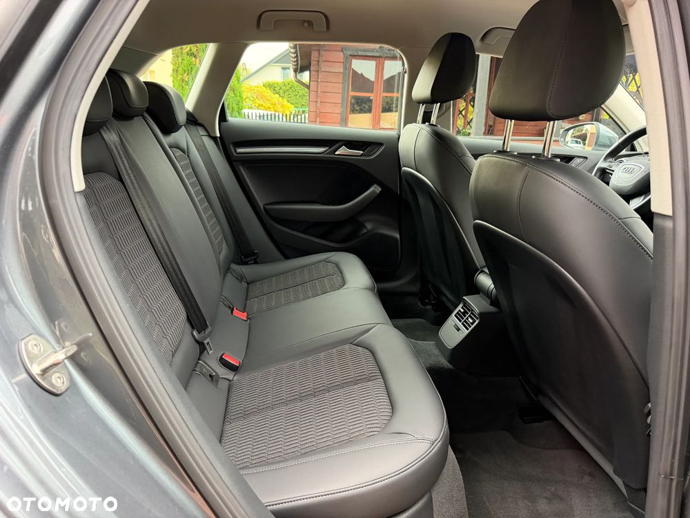 Audi A3 Sportback 1.8 TFSI Ambiente - 19