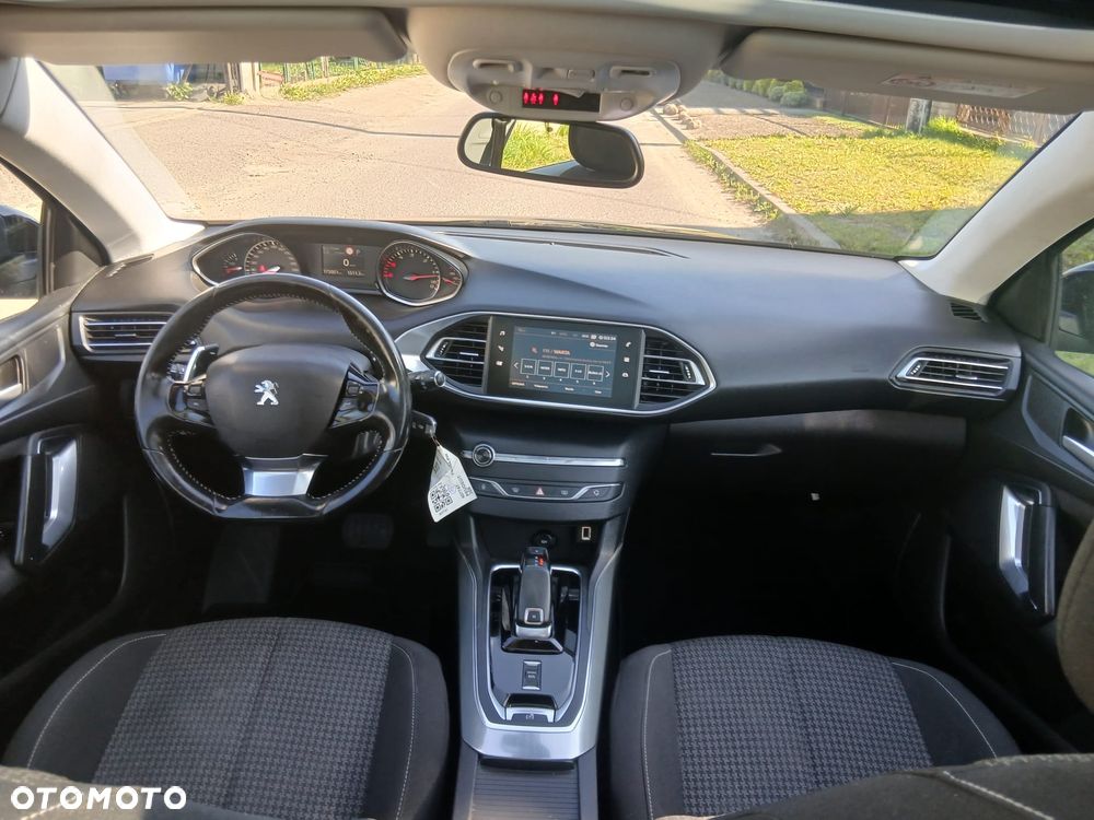 Peugeot 308 1.5 BlueHDi Allure Pack S&S EAT8 - 21