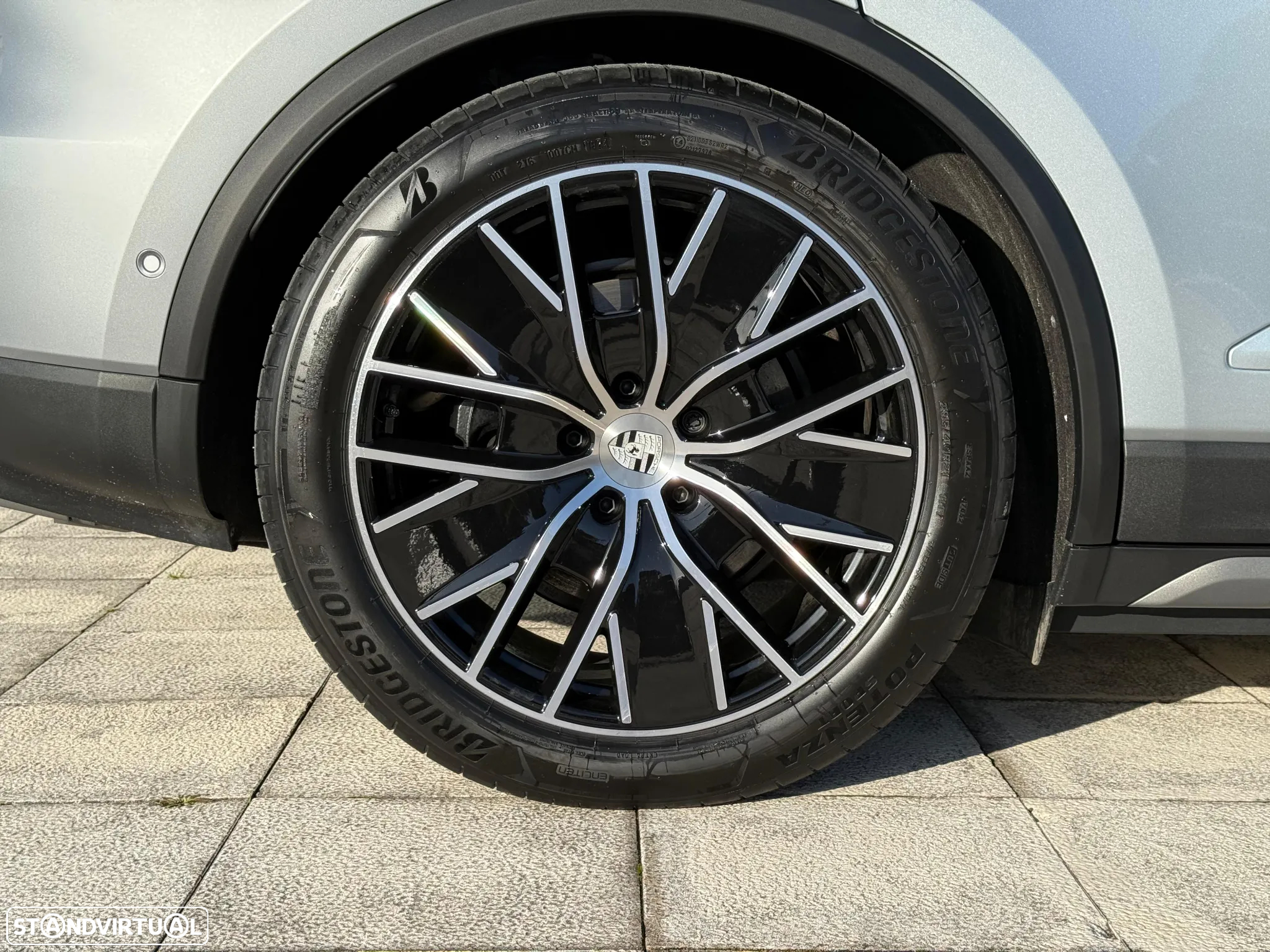 Porsche Macan Electric 4 - 36