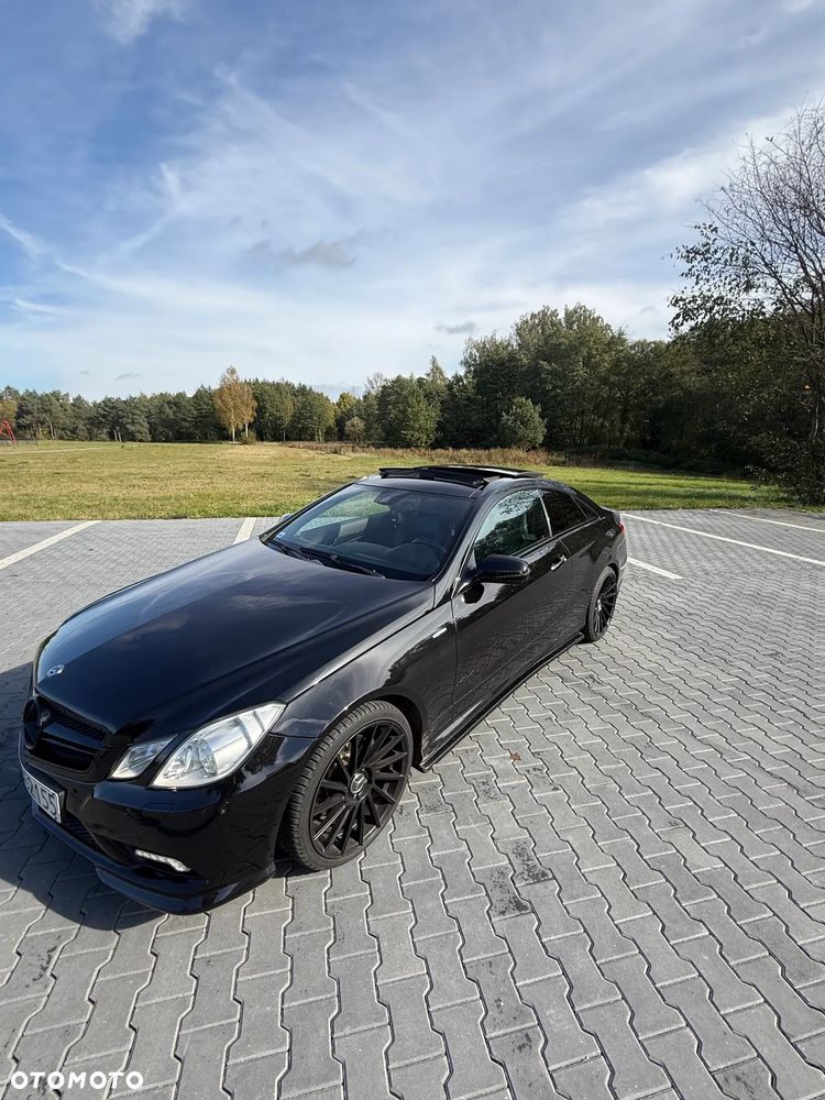 Mercedes-Benz E-Class 2009 photo 5
