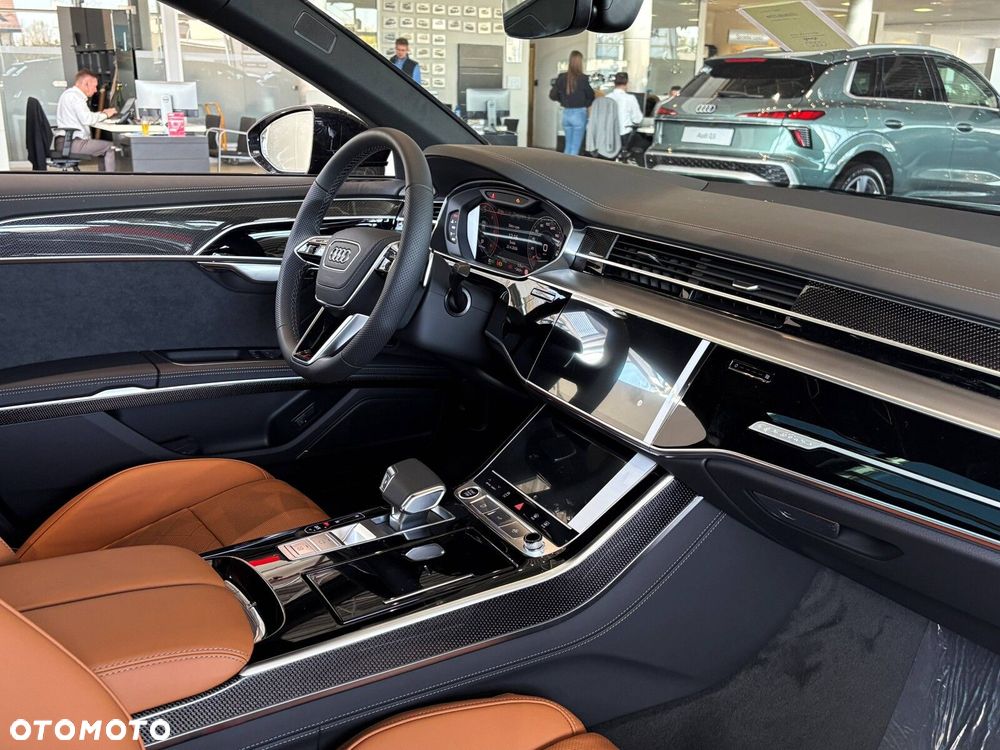 Audi A8 - 25