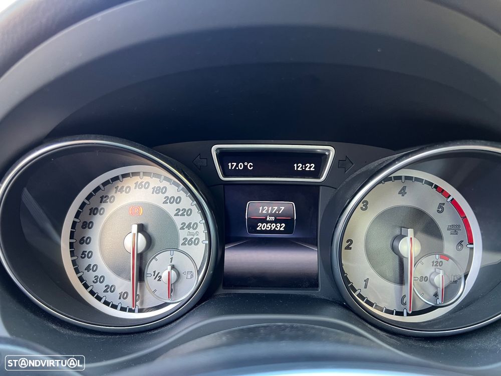 Mercedes-Benz GLA 180 CDi - 16