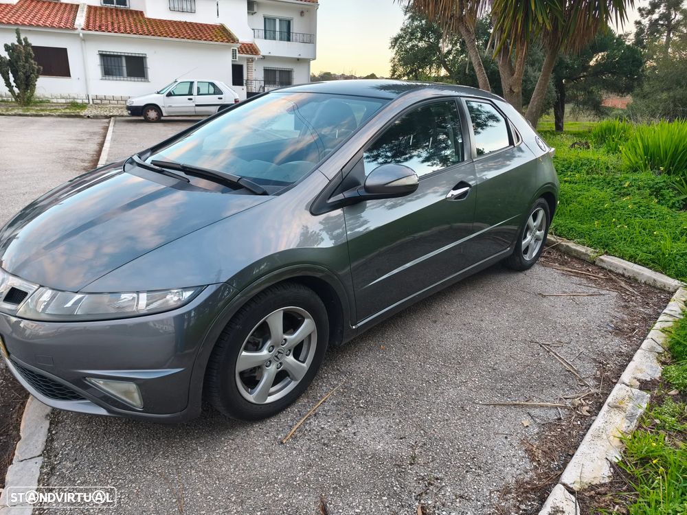 Honda Civic 1.4 i-VTEC Elegance - 12