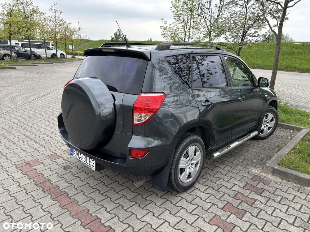 Toyota RAV4 2.2 D-4D Premium - 3