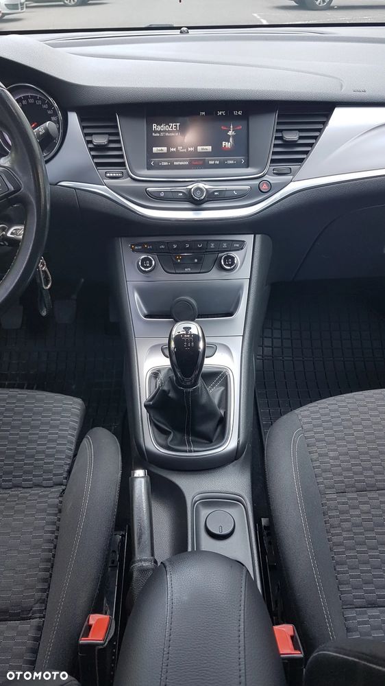 Opel Astra 1.4 T Dynamic - 11